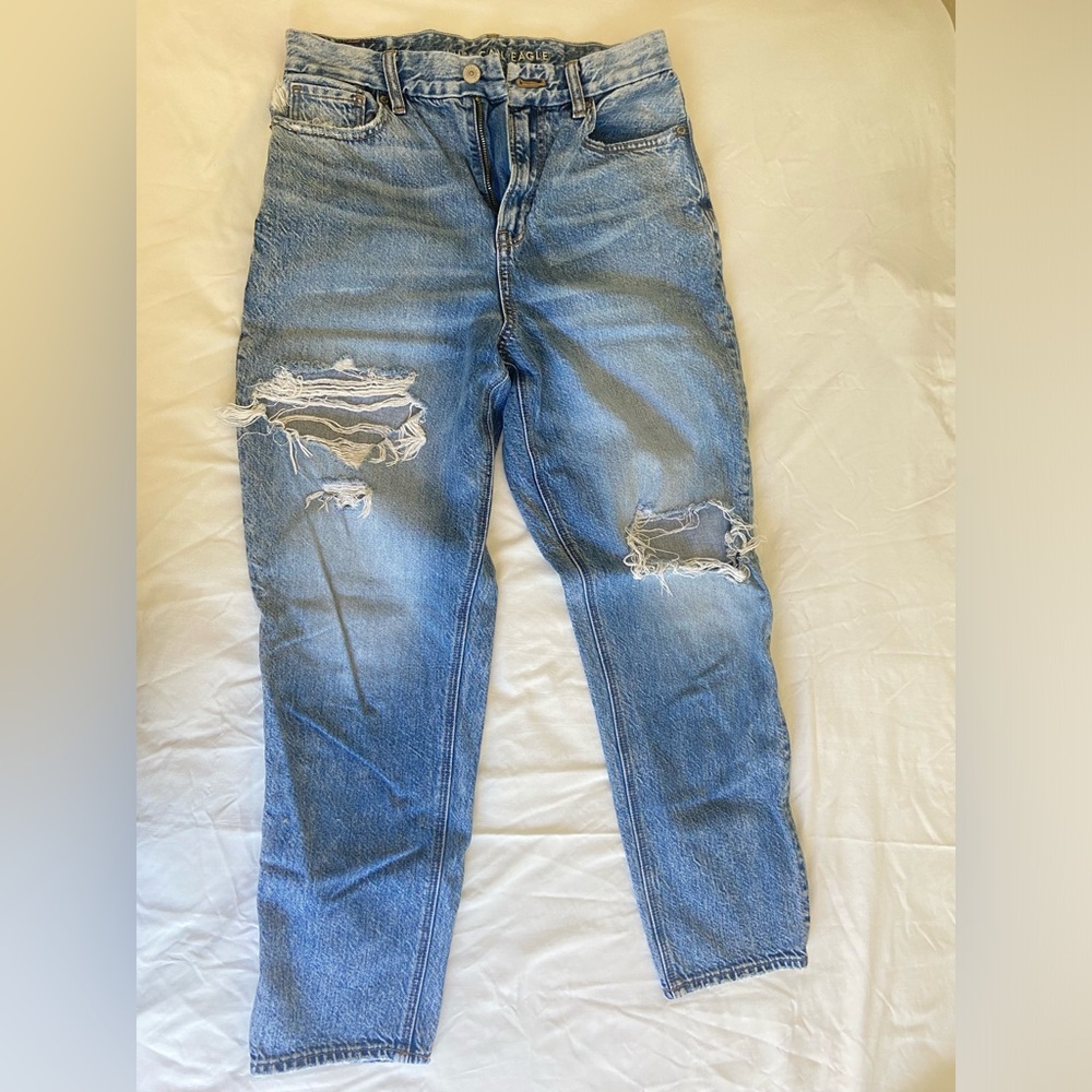 American Eagle Curvy Mom Jeans Size 4 Regular